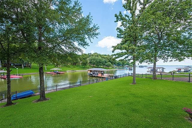 1st image of 265 Deerwood Cir
