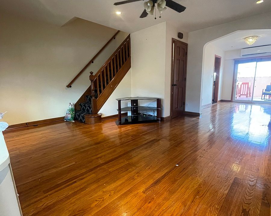 1st image of 20-07 20th St #1F
