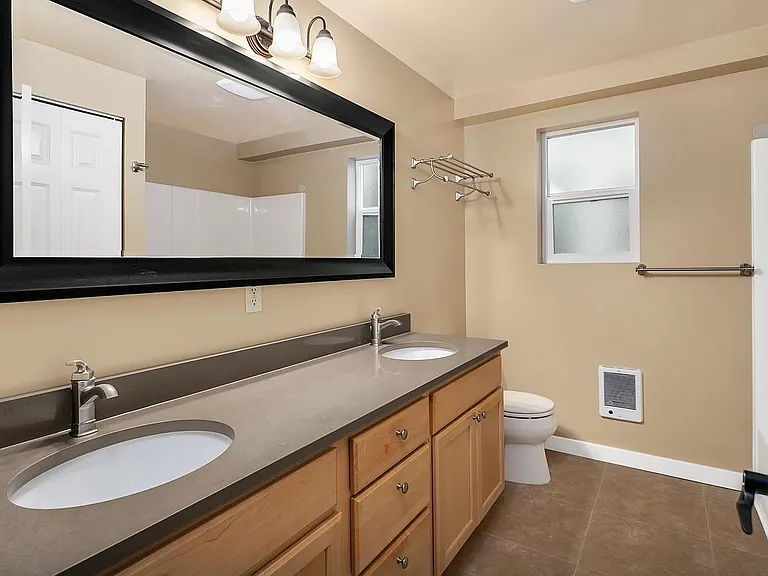 5424 Delridge Way SW #D — Photo 13