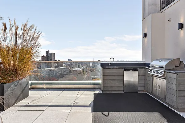 Sold by Douglas Elliman | media 17