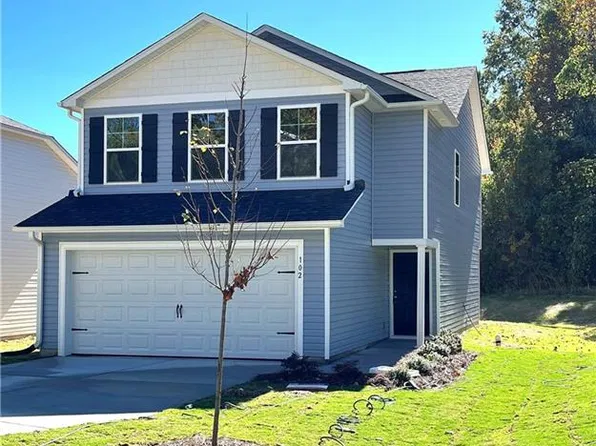102 Longview St, Lexington, NC 27295