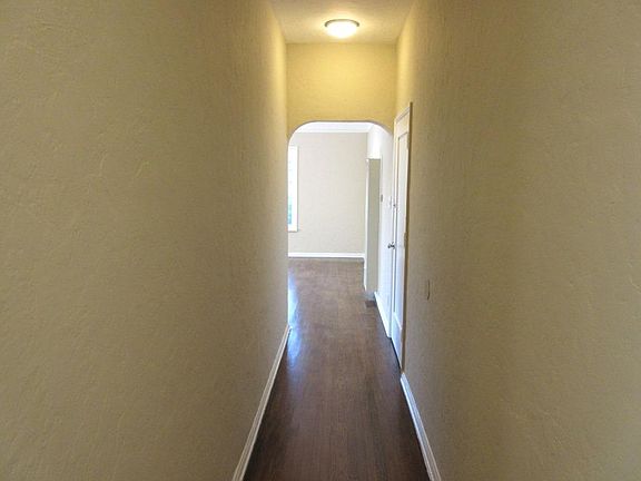4th image of 1465 S Shenandoah St #5