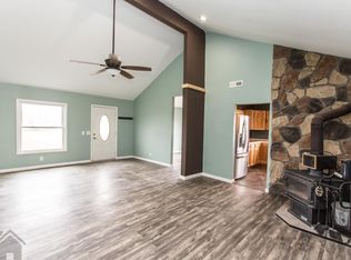 9964 Stone Ridge Rd, Huggins, MO 65484