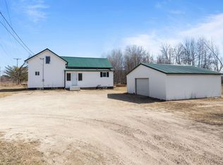 320 E State St, Black Creek, WI 54106