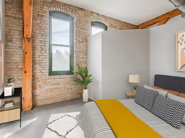 FreightYard Townhomes and Flats