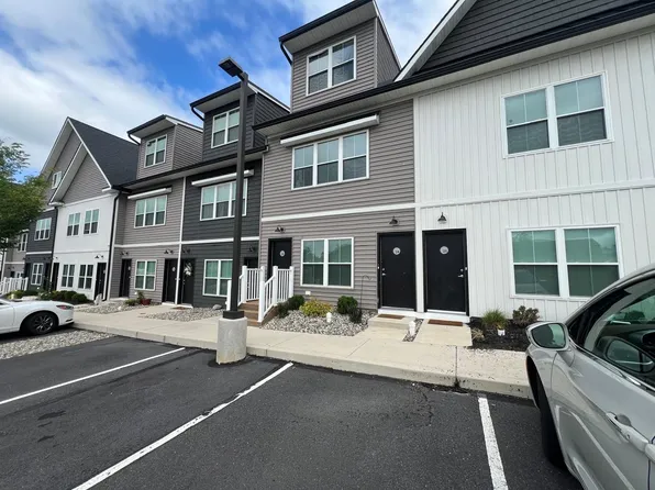 216-232 Kichline Ave, Hellertown, PA