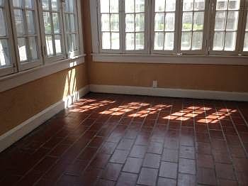 4th image of 2128 N Pennsylvania St APT 3