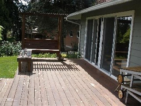 4th image of 1313 183rd Ave NE