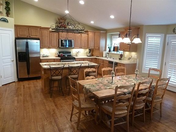 5th image of 3318 W Canyon Meadow Dr