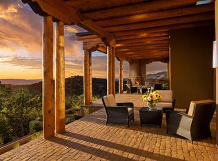 1204 S Summit Dr, Santa Fe, NM 87501