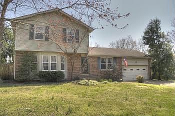 1st image of 201 Pebble Glen Dr