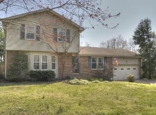 201 Pebble Glen Dr, Franklin, TN 37064