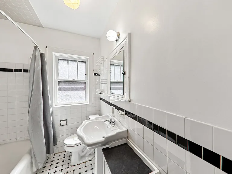 7315 Lindell Blvd #1 — Photo 24