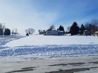10 Royal Crest Dr, Rice Lake, WI 54868