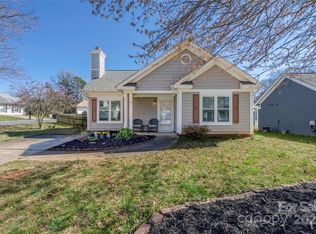 114 Indian Paint Brush Dr, Mooresville, NC 28115