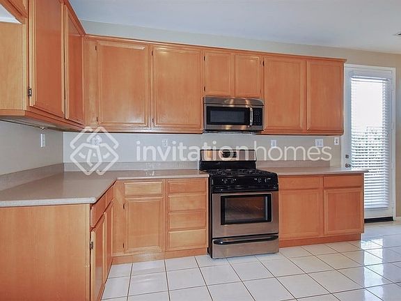 5th image of 10881 Sinclare Cir
