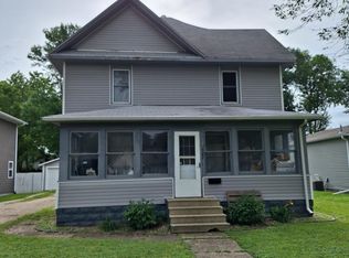 502 N 5th St, Estherville, IA 51334