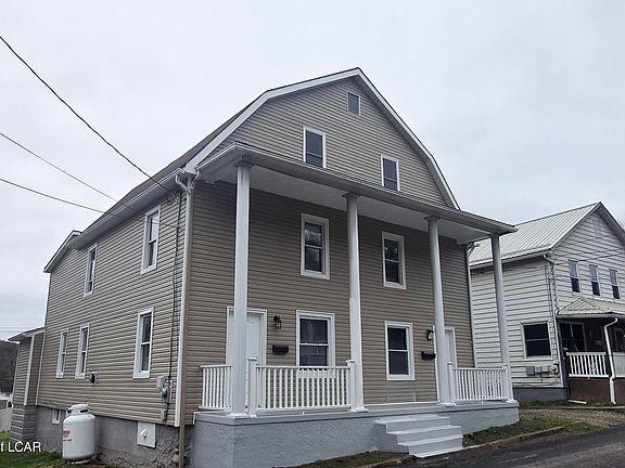 4th image of 23-25 Pond Hill Rd