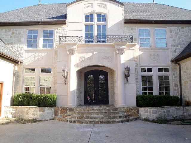 2nd image of 9 Terrabella Ln