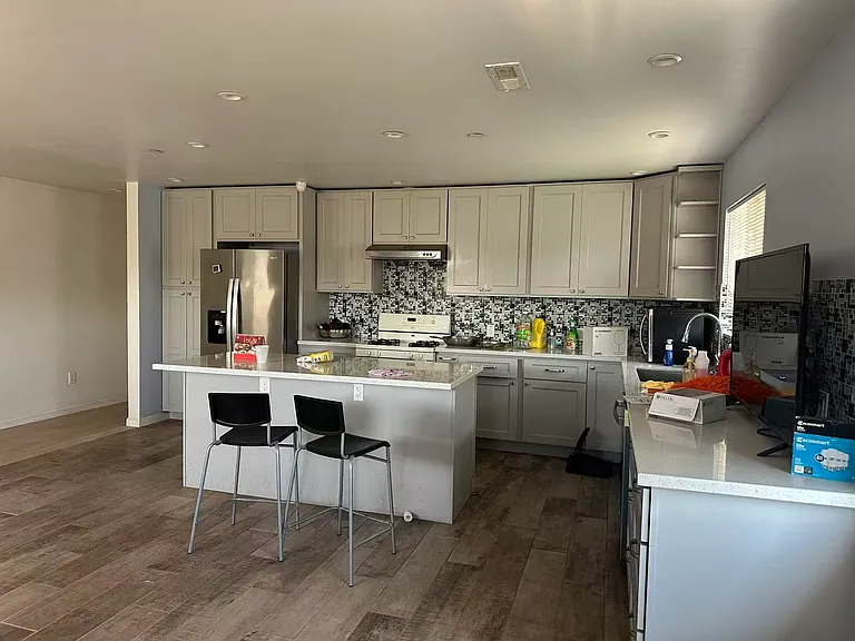 3552 Meadow St — Photo 5