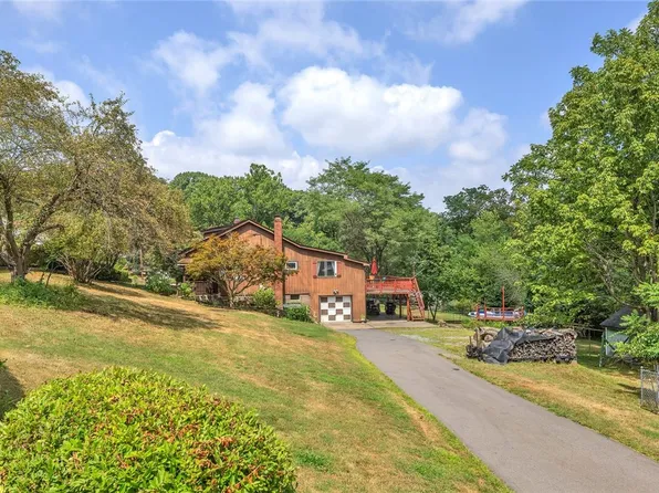 109 Longvue Dr, Pittsburgh, PA 15237