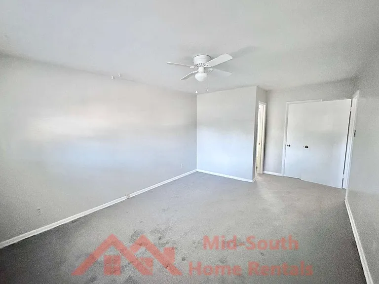 25 N Idlewild St #10 — Photo 8