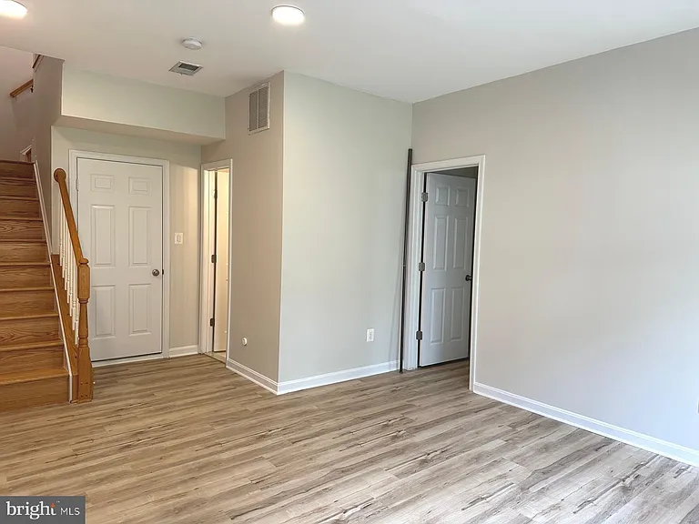 44272 Silkworth Ter — Photo 39