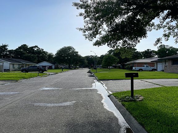 4th image of 567 Gardenia Ave