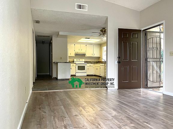 3rd image of 2892 Azevedo Dr #1