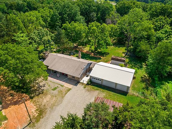 3rd image of 150 County Road 35980