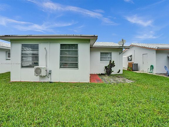 5th image of 6808 NW 75th Dr