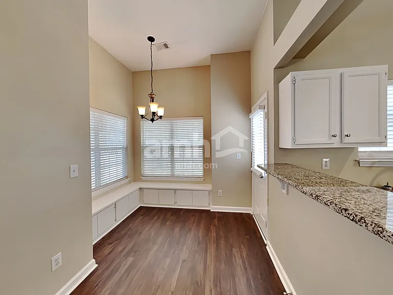 214 Woodland Way — Photo 7