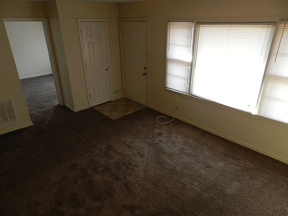 2nd image of 5711 Manchester Ave