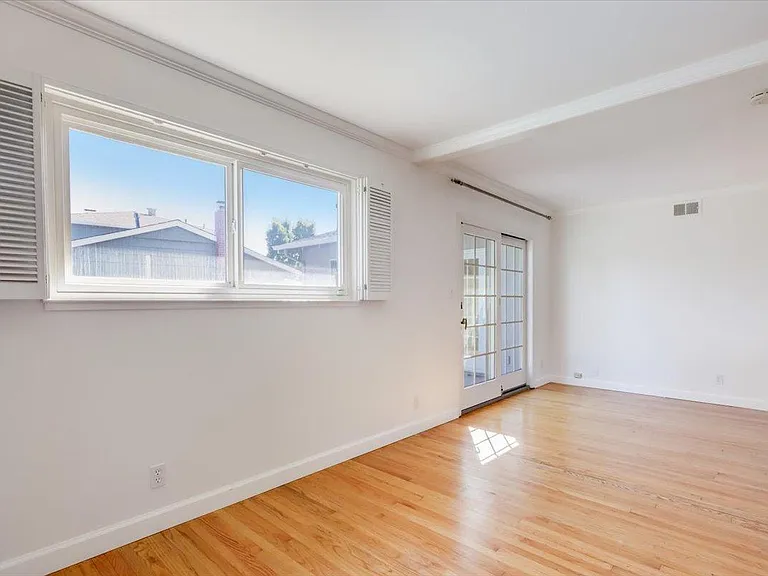 1589 Saint Regis Dr — Photo 24