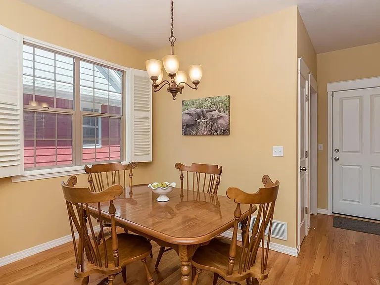 10067 E 31st Ave — Photo 8