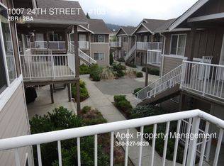 1007 24th St APT 103, Bellingham, WA 98225