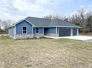 2333 N Jb Ln, Springfield, MO 65802