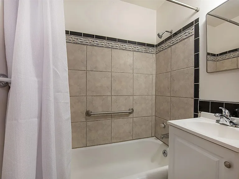 918 Osage Ave #A — Photo 9