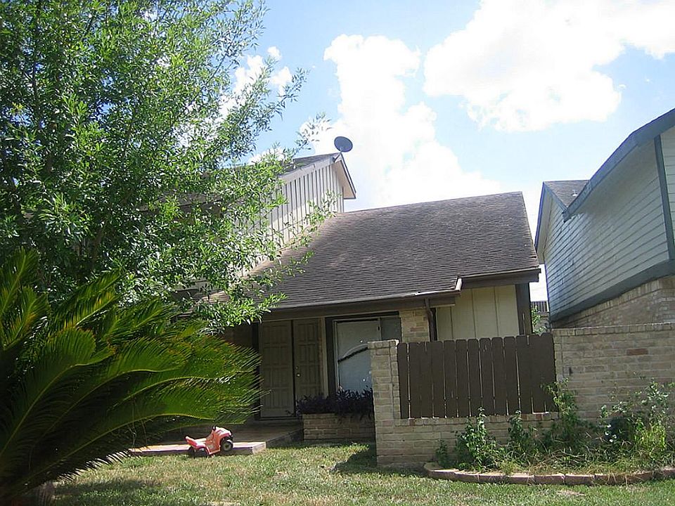 1st image of 12107 Kemerton Dr