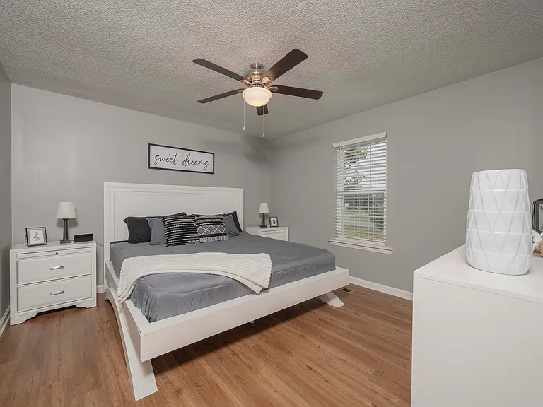 202 Caribou Trl — Photo 26