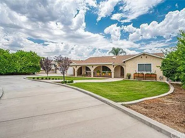 26237 Mission Rd, Loma Linda, CA 92354