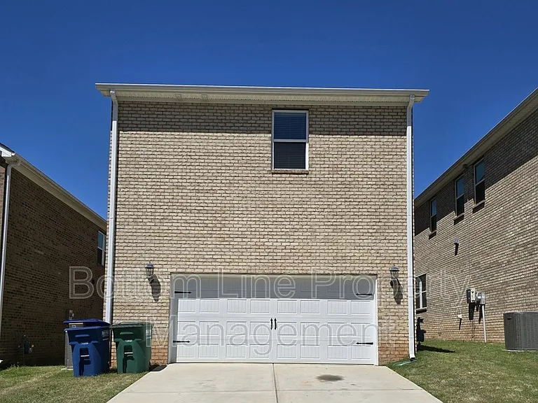 1221 Colgher St — Photo 50