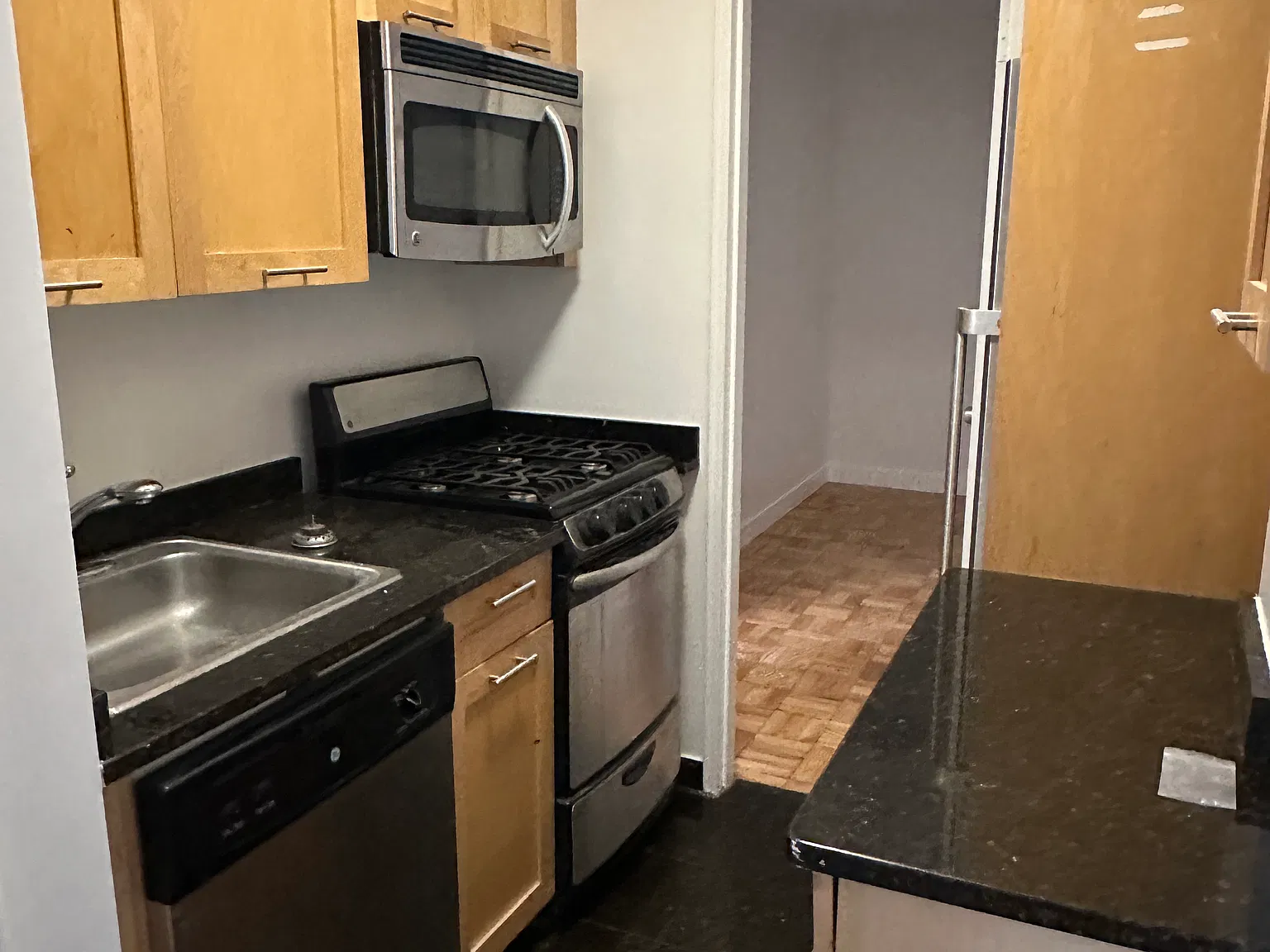435 East 79th Street — Photo 3