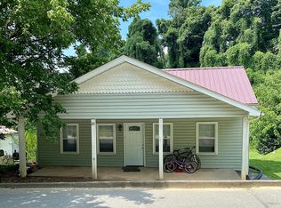 22 Spring St #2, Ellijay, GA 30540