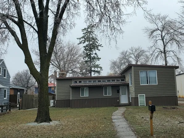 216 S Marshall Ave, Litchfield, MN 55355