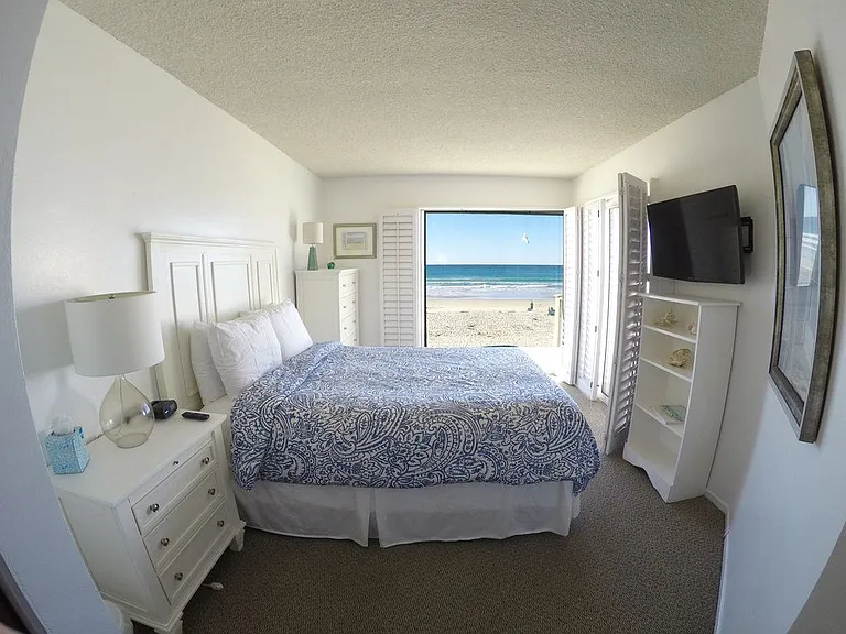3755 Ocean Front Walk #10 — Photo 1