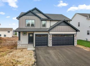 5117 Windlass Dr, Woodbury, MN 55129