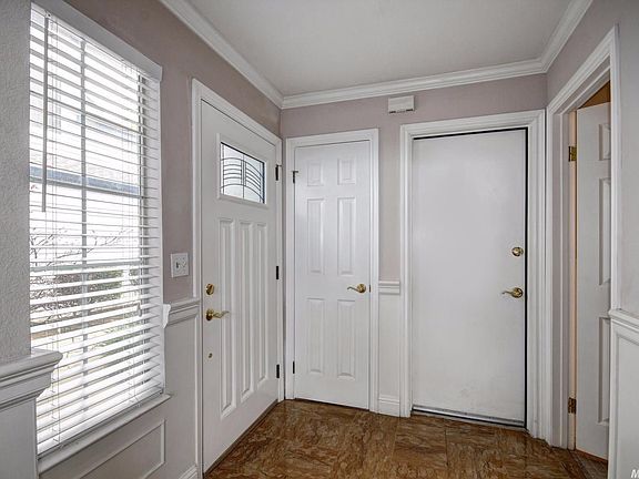 5th image of 3813 Pasadena Ave APT 26