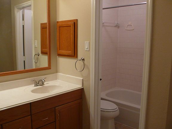 4th image of 5509 Stone Creek Dr