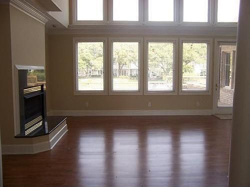4th image of 5210 Driftwood Ln